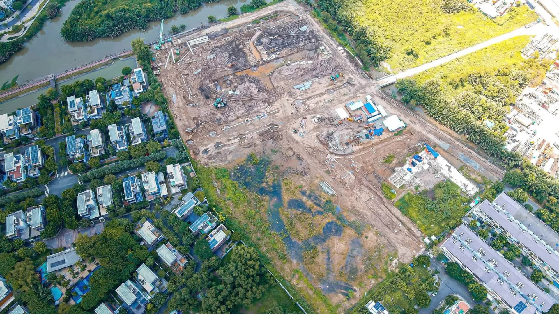 Active construction progress at Imperia Sensa Park managed by Ricons